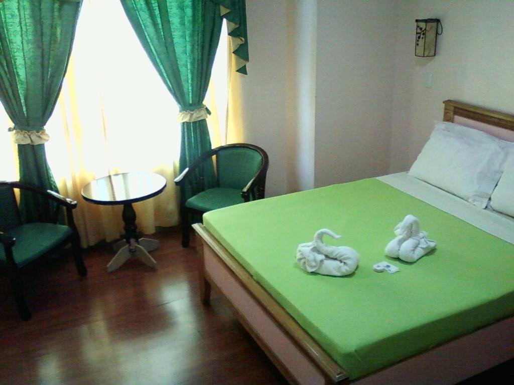Oyo 765 Ibay Zion Hotel Baguio City Habitación foto